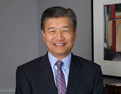 Robert J. Kim